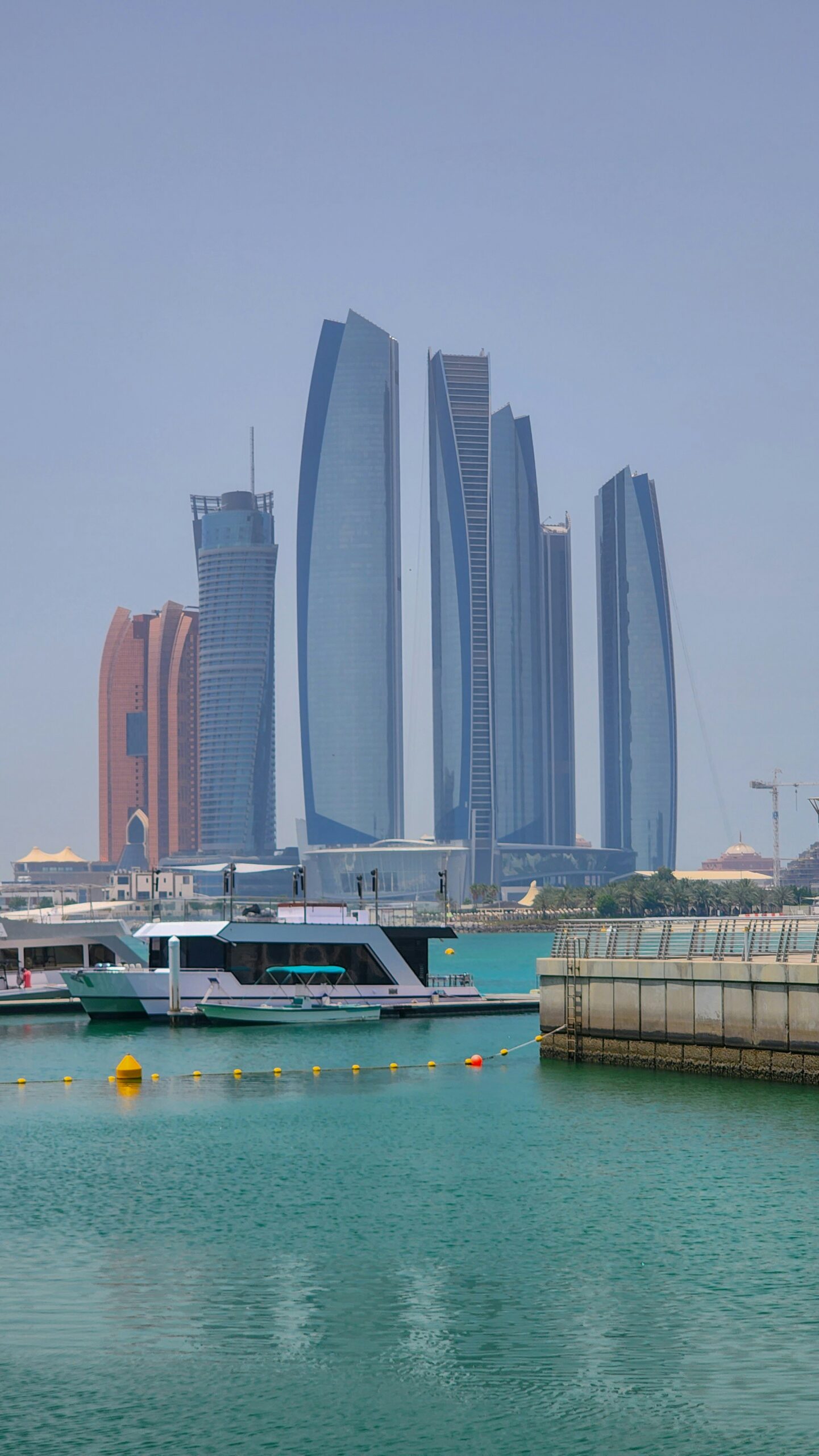 destinations 3 أبوظبي، الإمارات العربية المتحدة