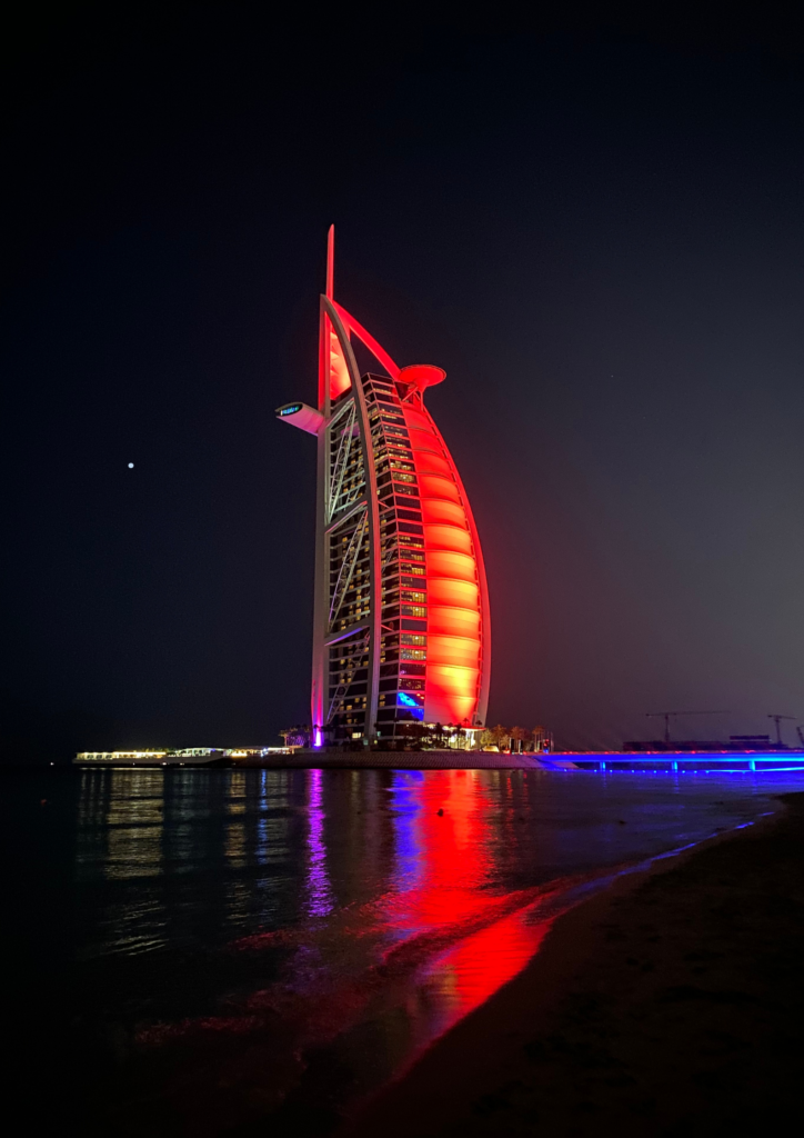 فنادق دبي 6 Burj Al Arab hotel exterior