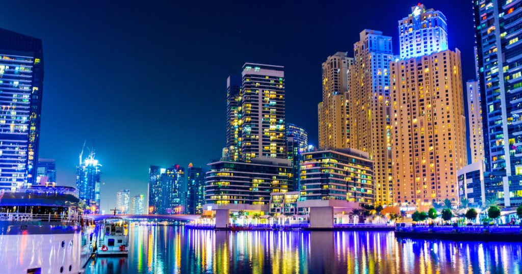 فنادق دبي 3 Dubai Marina skyline at night