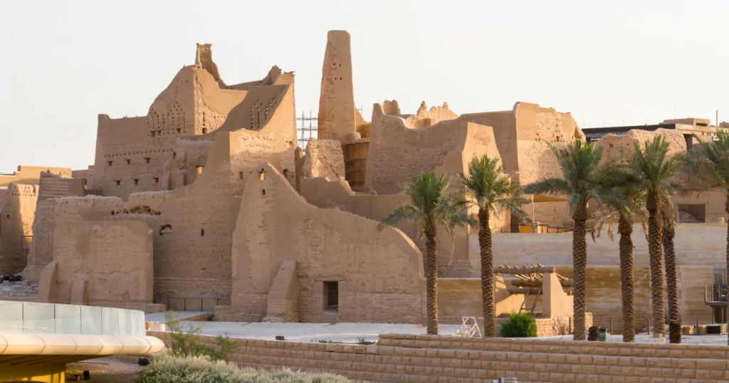 أفضل 3 أماكن سياحية في الرياض، المملكة العربية السعودية 2 مشهد تاريخي لحي الطريف في الدرعية