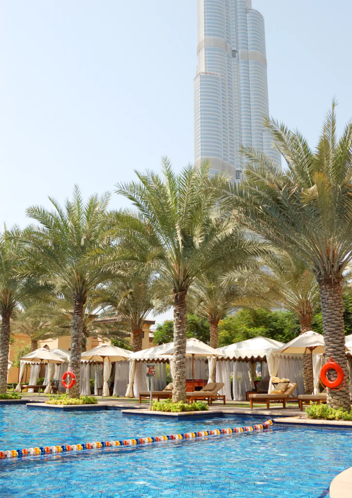 فنادق دبي 2 Dubai luxury hotel with pool